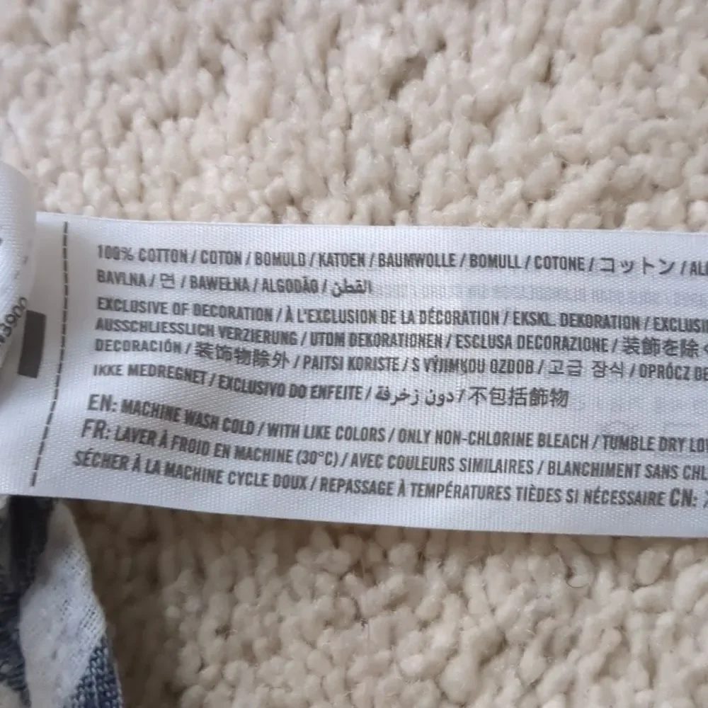 Abercrombie & Fitch Blue and White Striped Button Down Shirt - Picture 7 of 9